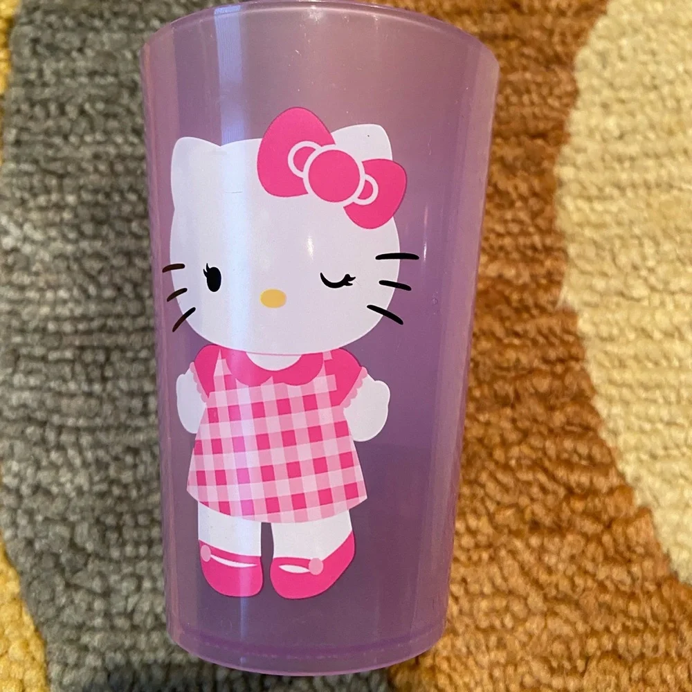 Hello Kitty Sanrio y2k 90’s Retro Zak Designs Small Plastic Drinking Cup